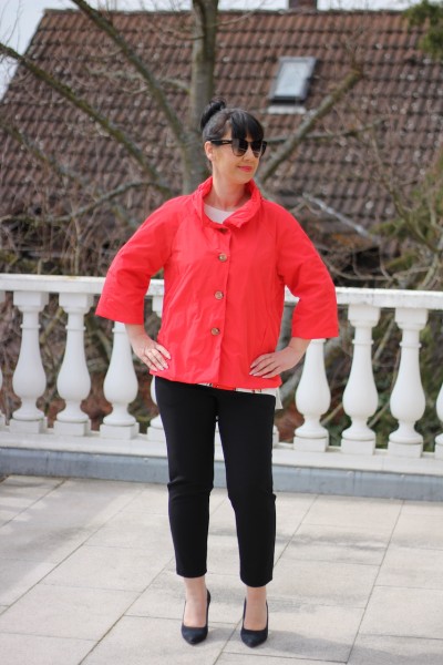top moderne rote Blouson-Jacke mit Knöpfen in ONE SIZE